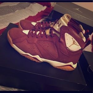 Size 12 cigar 7s